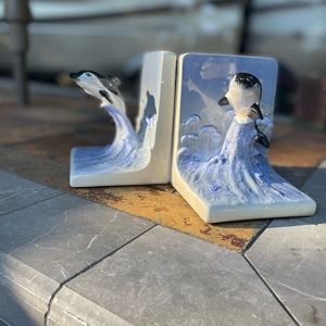Water animal book ends